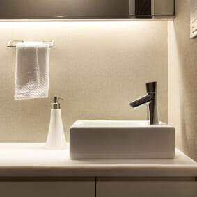Rest Room Case 26