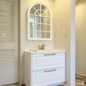 Powder Room Case 158