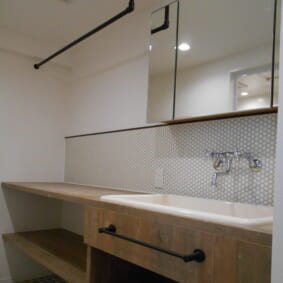 Powder Room Case 62