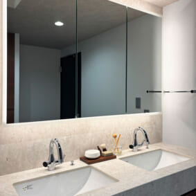 Powder Room Case 153