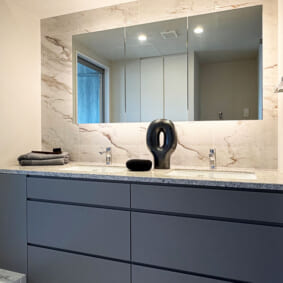 Powder Room Case 164