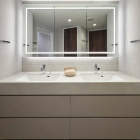 Powder Room Case 166