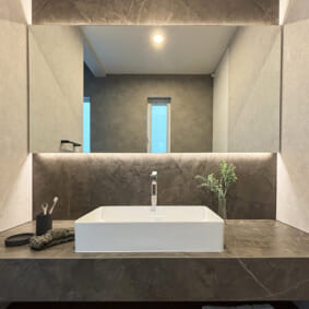 Powder Room Case 135
